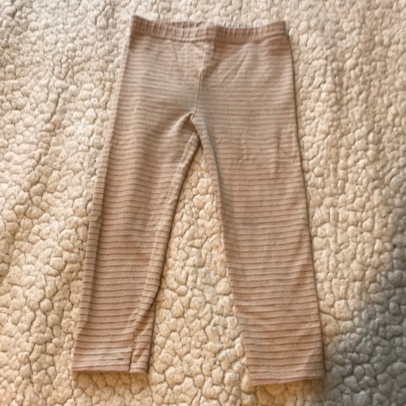 1 Girls Shirt, 2 Girls Leggings, 1 Girls Jeans - Picture 5 of 8